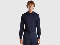Slim fit shirt