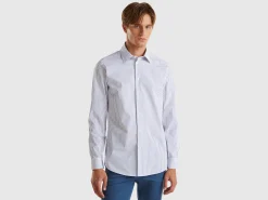 Slim fit striped shirt