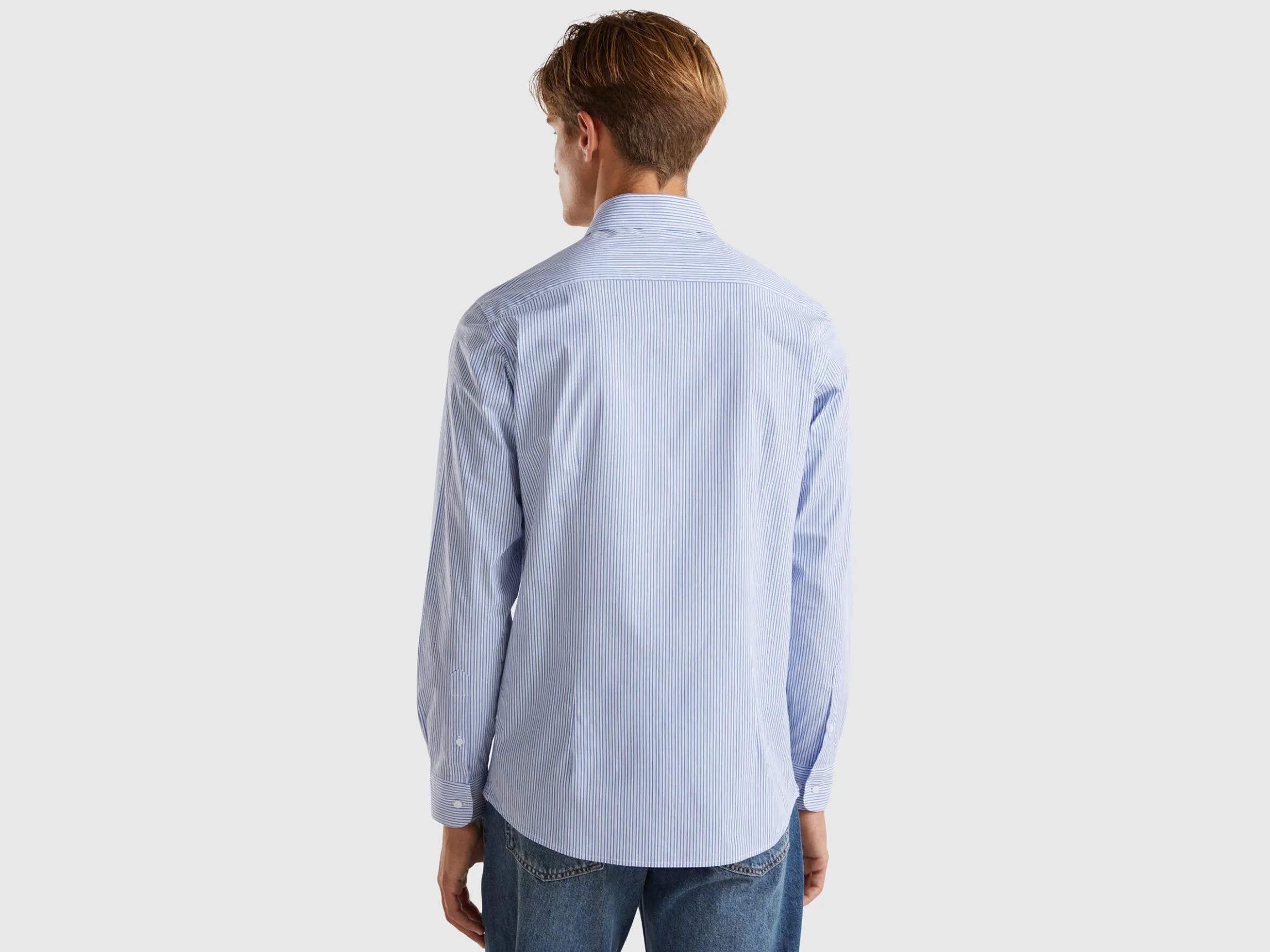 Slim fit striped shirt
