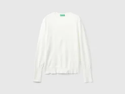 Slim fit sweater in viscose blend