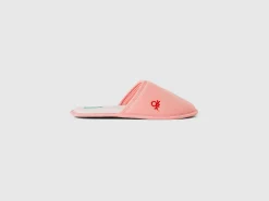 Slippers with logo