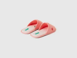 Slippers with logo