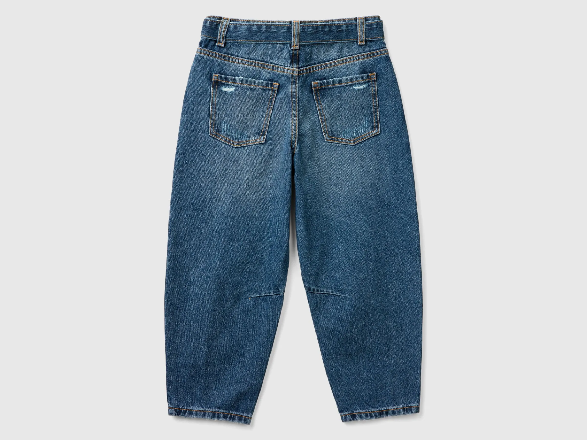 Slouchy fit jeans
