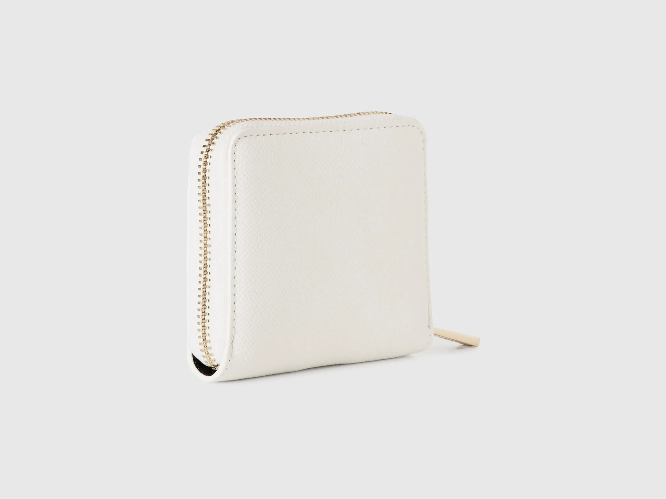Small zip wallet