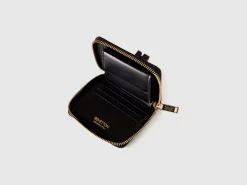 Small zip wallet