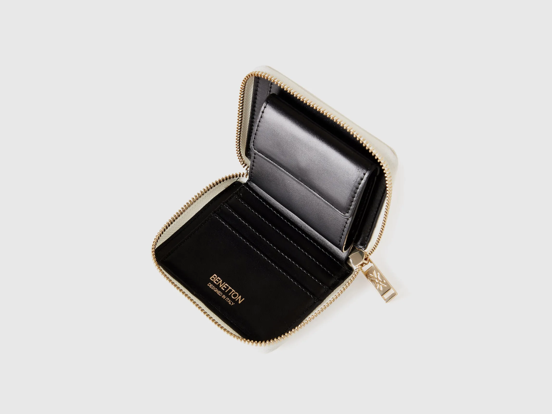 Small zip wallet