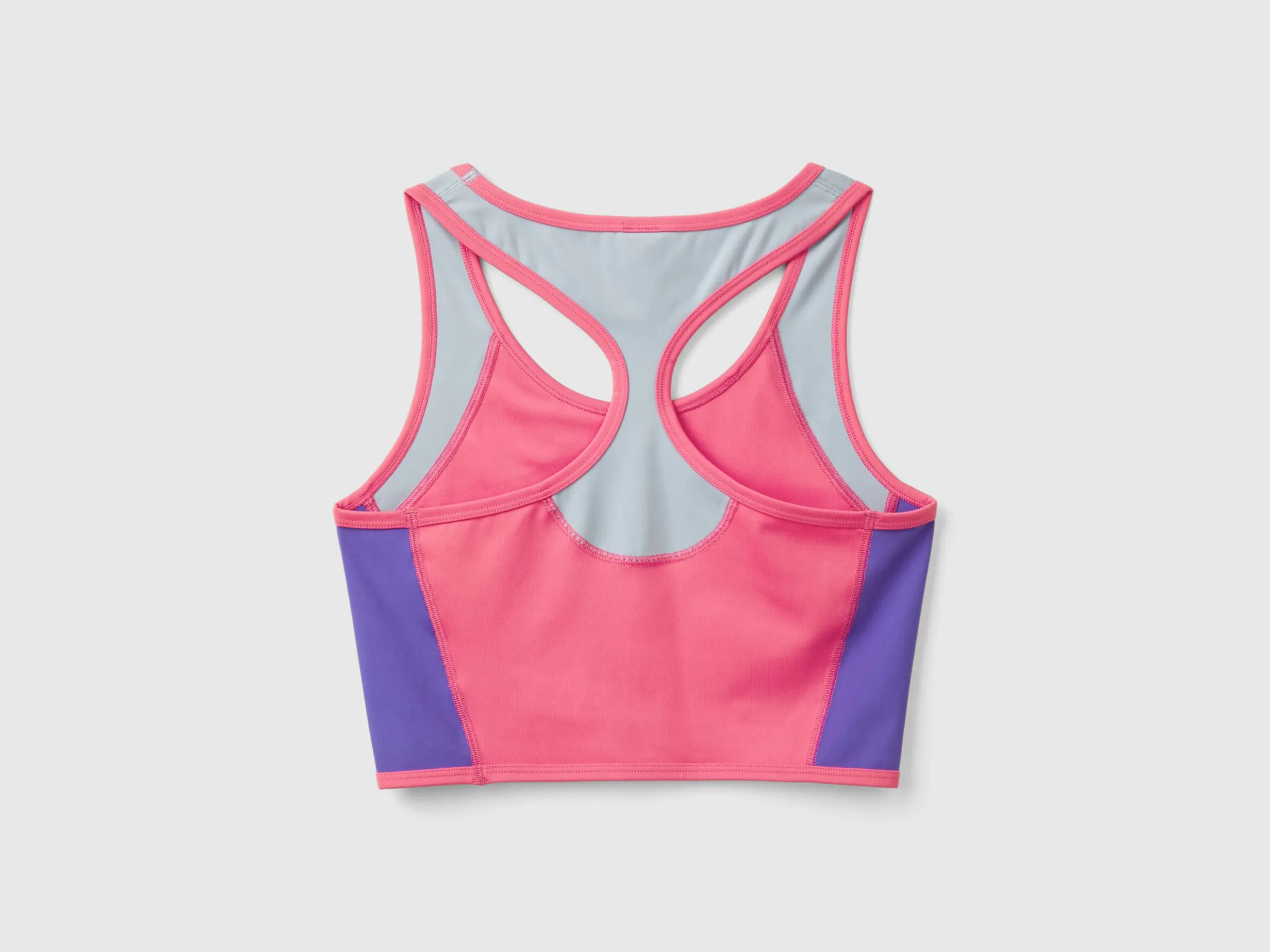 Sports bra top with recycled fabric