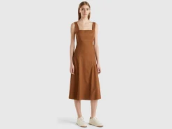 Square-neck dress in linen blend