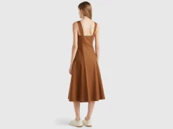 Square-neck dress in linen blend