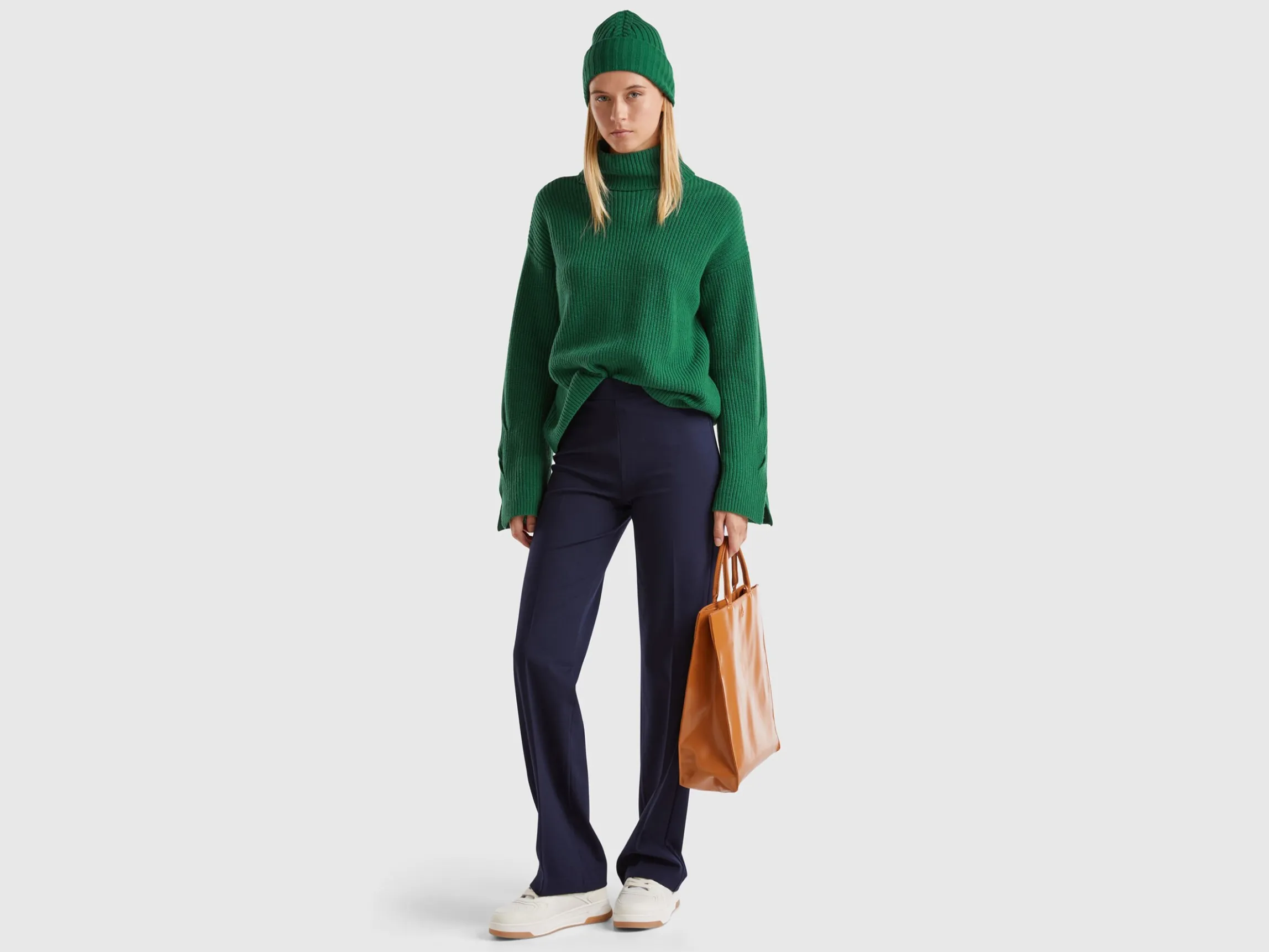 Straight cut classic trousers