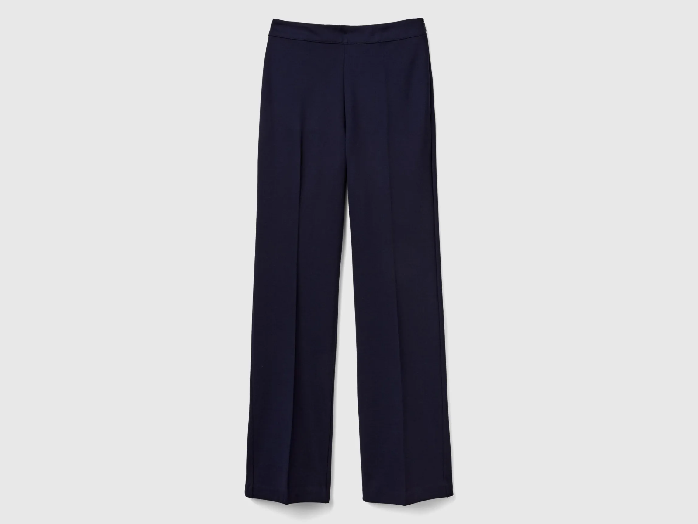 Straight cut classic trousers