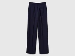 Straight cut classic trousers