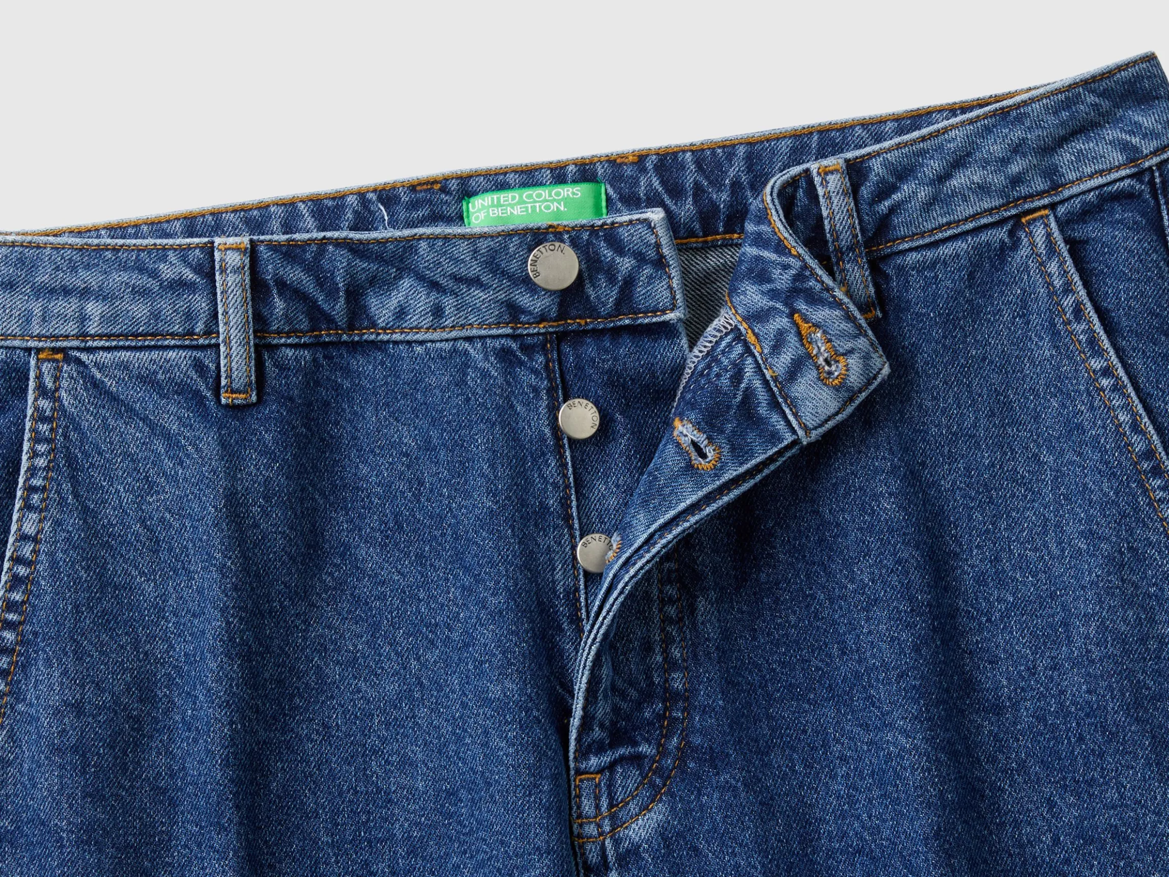 Straight fit jeans