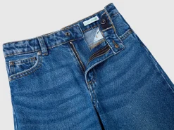 Straight leg jeans