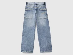 Straight leg jeans in denim