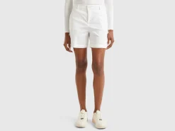 Stretch cotton bermudas