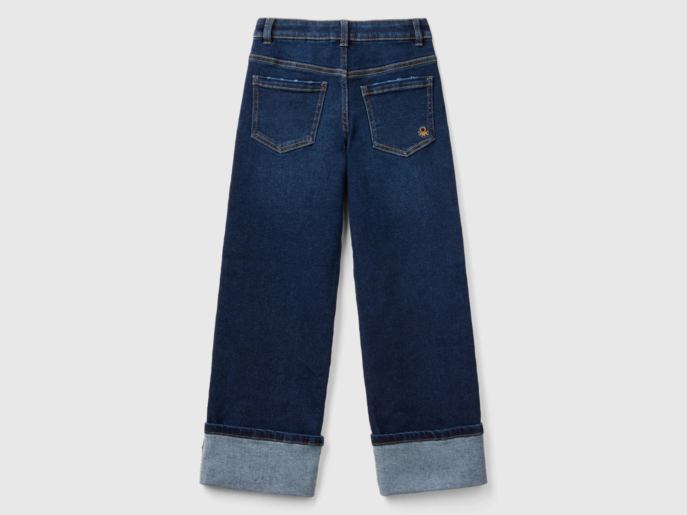 Stretch jeans with cuffs