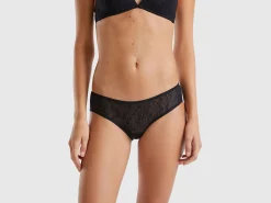 Stretch lace underwear