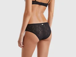 Stretch lace underwear