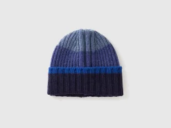 Striped cap in pure Shetland wool
