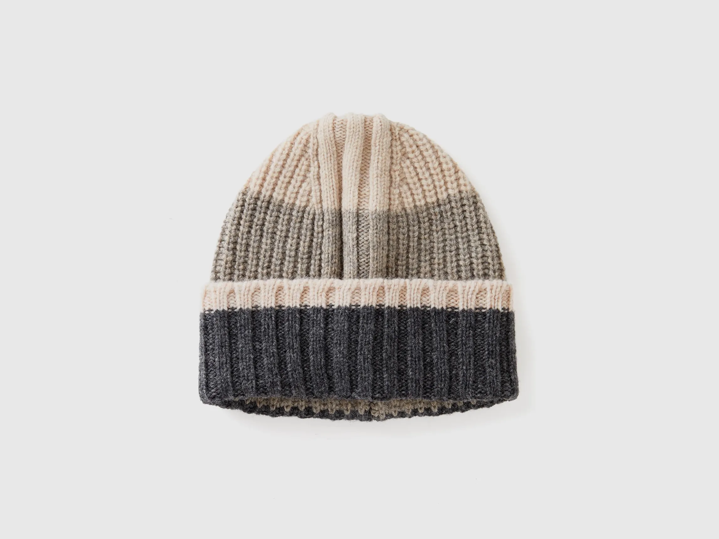 Striped cap in pure Shetland wool