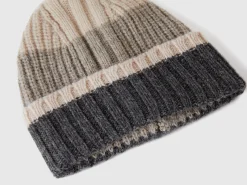 Striped cap in pure Shetland wool