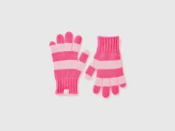 Striped knit gloves