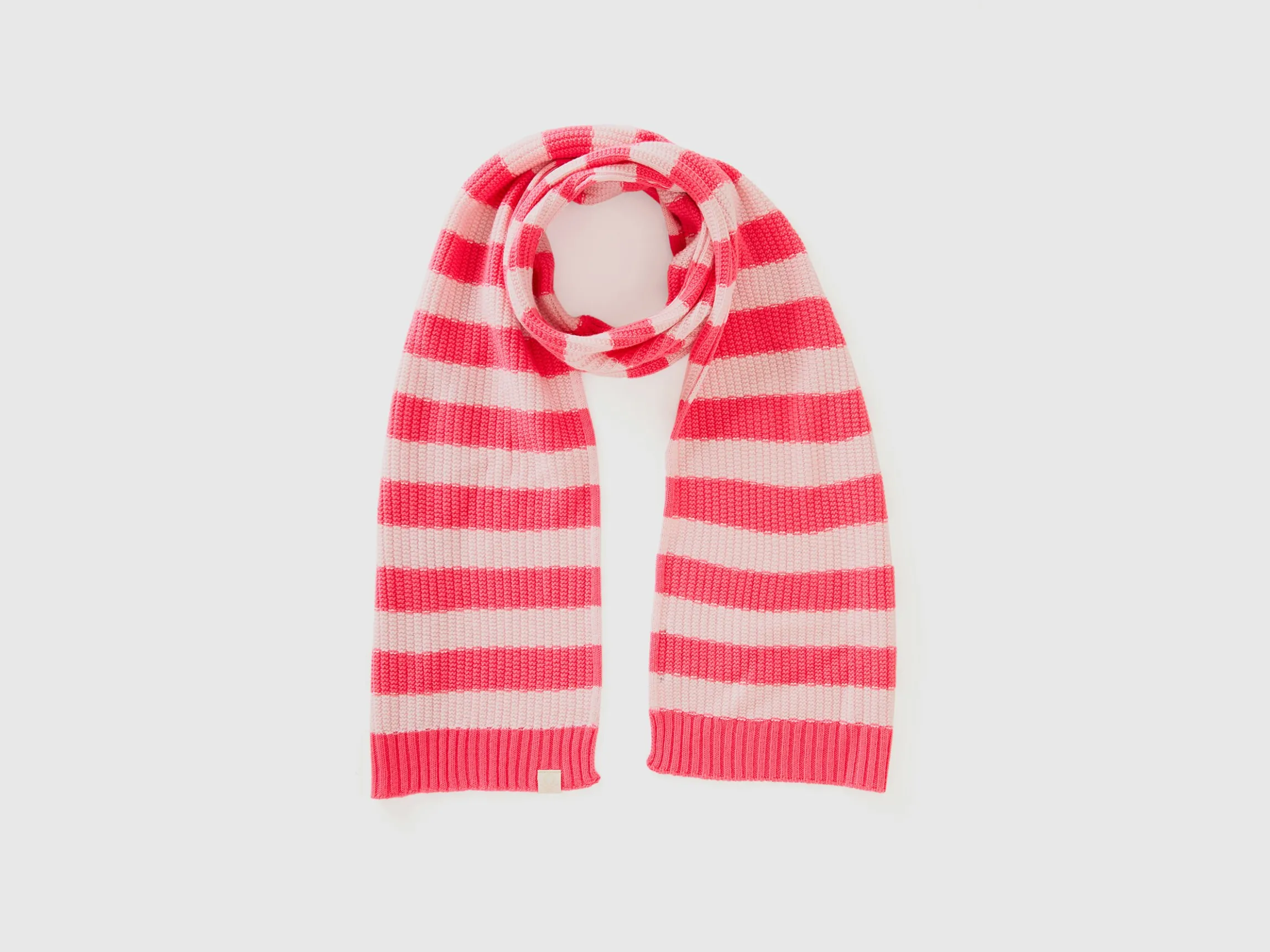 Striped knit scarf