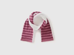 Striped knit scarf
