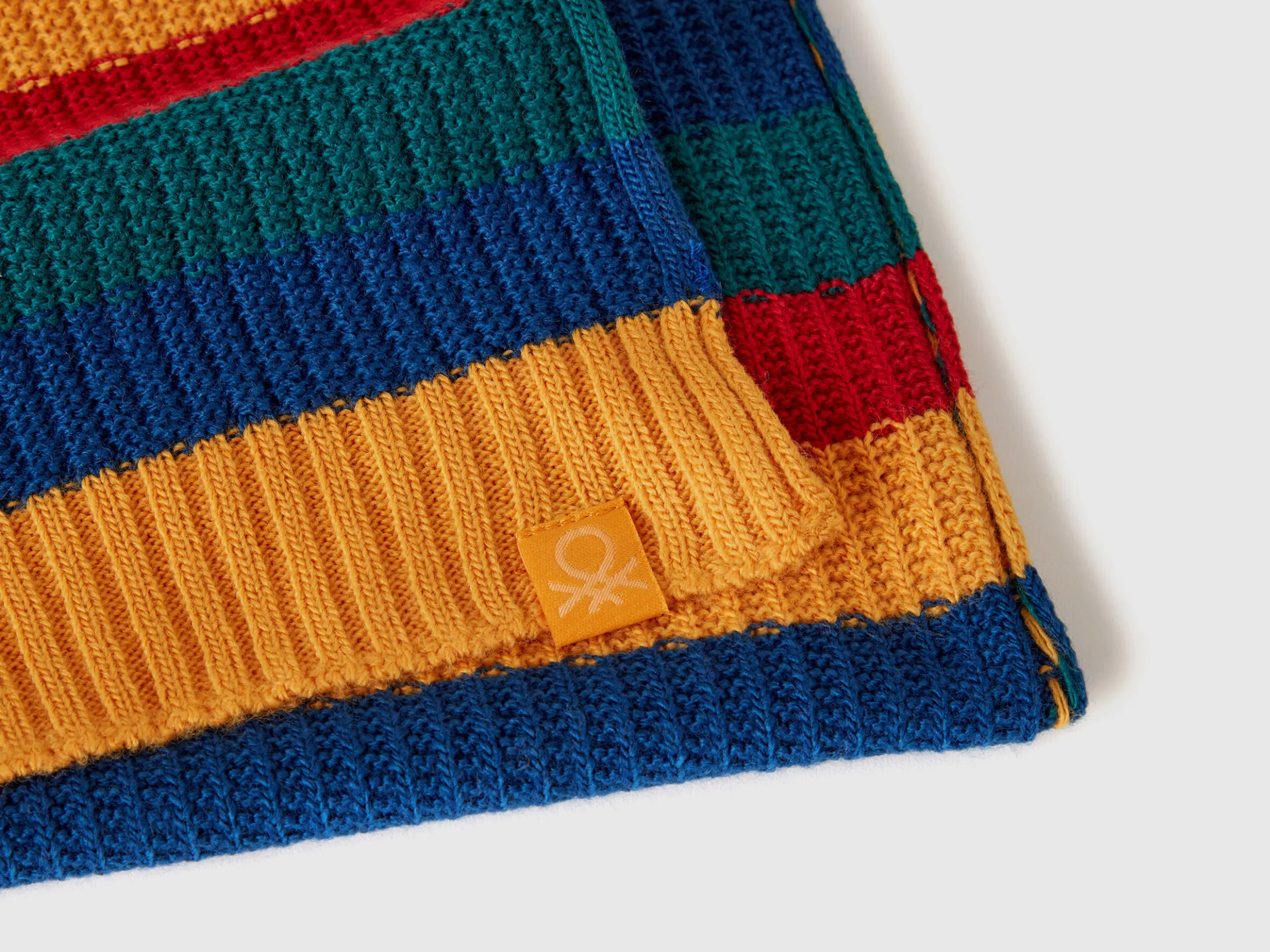 Striped knit scarf