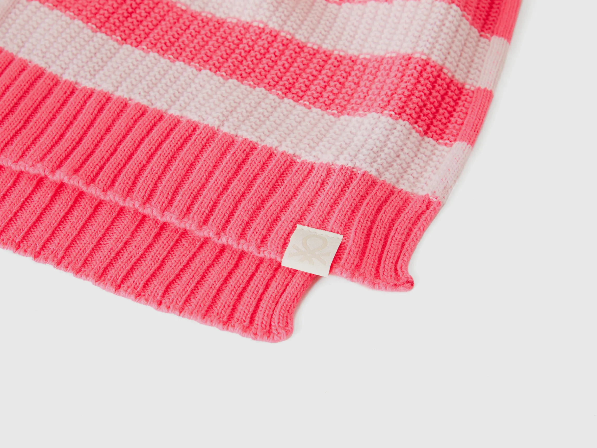 Striped knit scarf