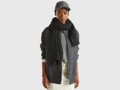Striped scarf