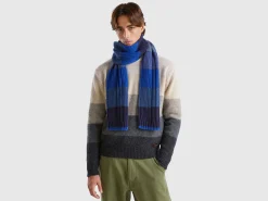 Striped scarf in pure Shetland wool