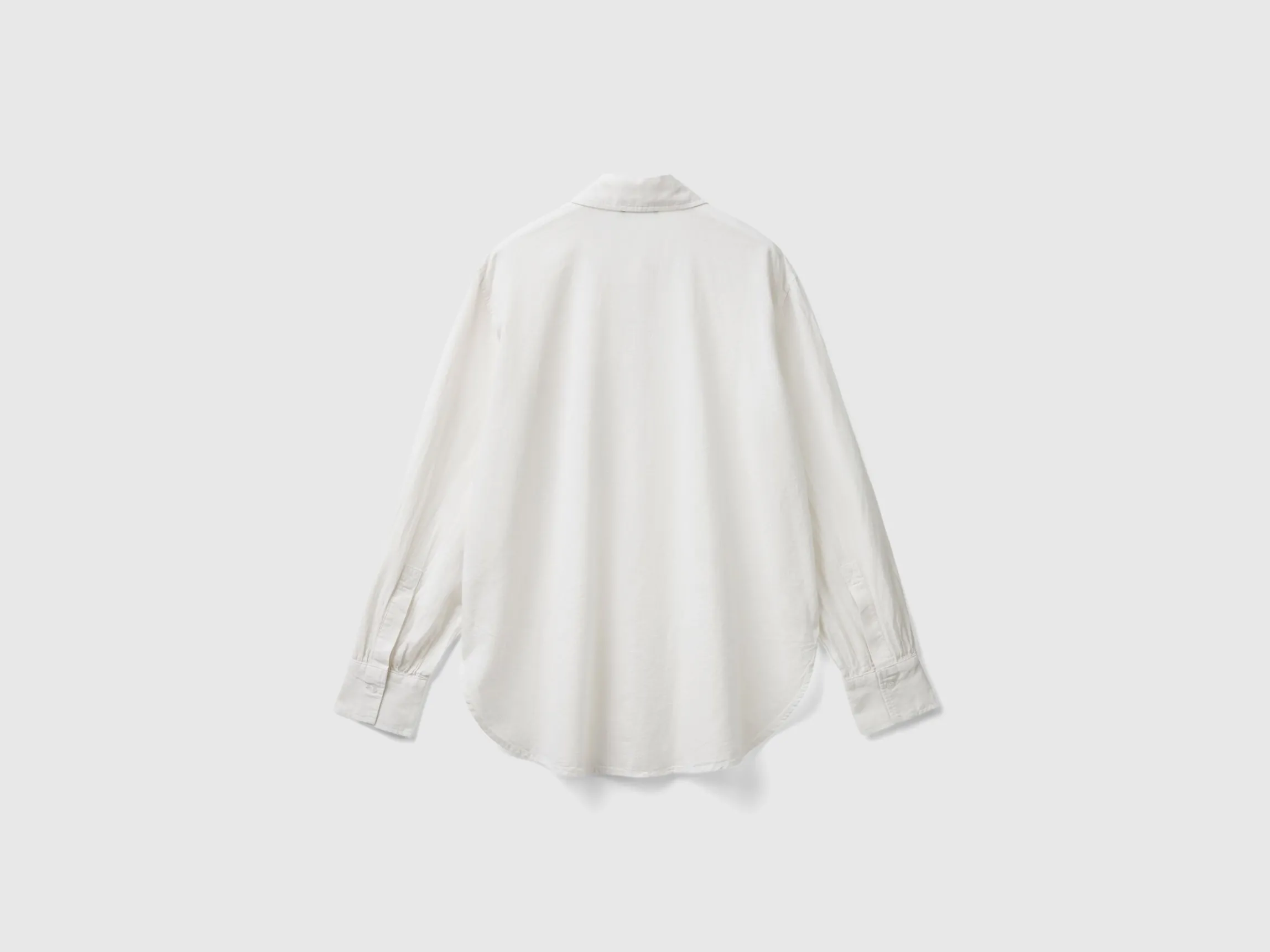 Striped shirt made from linen blend