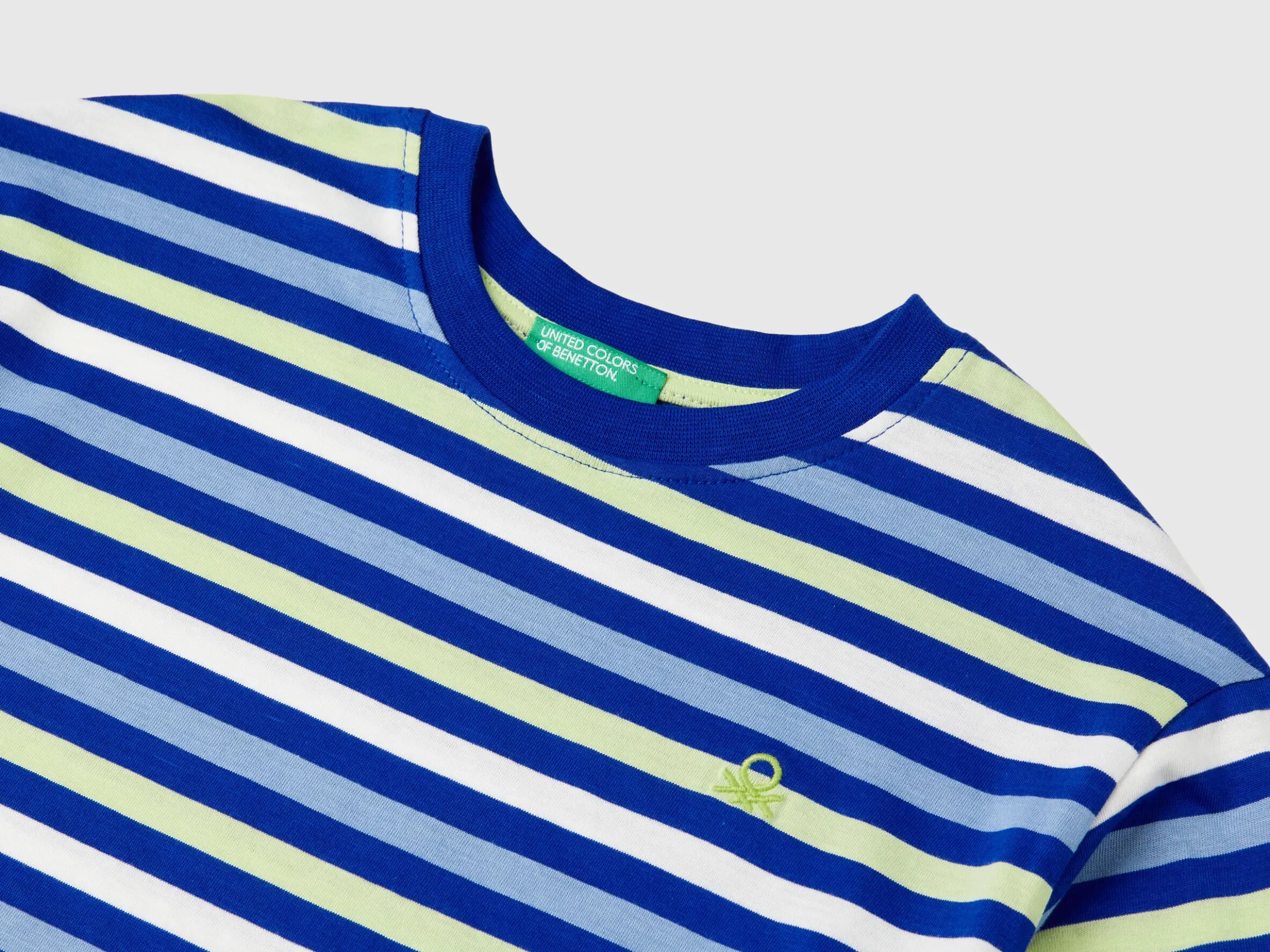 Striped t-shirt in 100% cotton