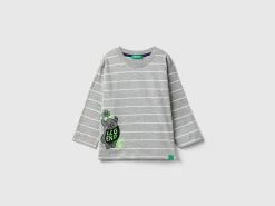 Striped t-shirt with applique