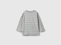Striped t-shirt with applique