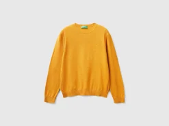 Sweater in cashmere and wool blend