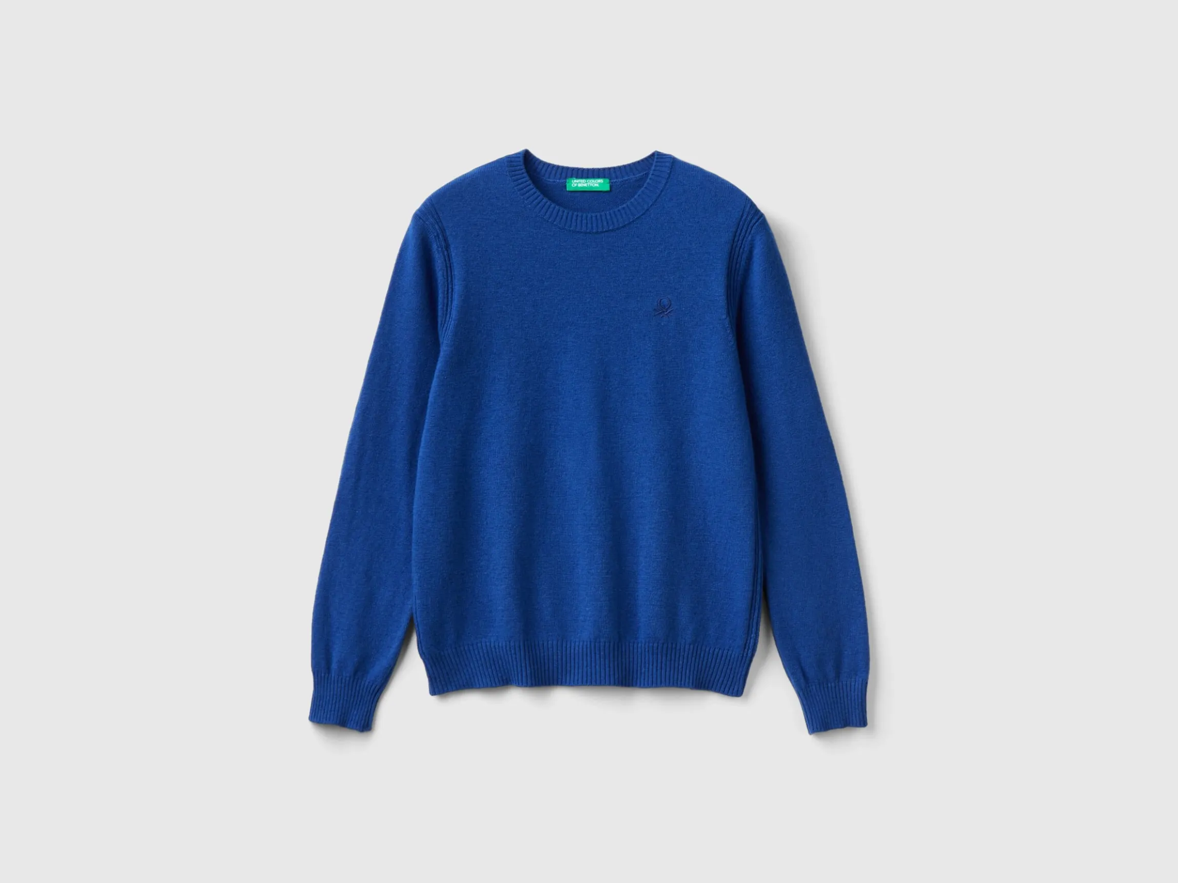 Sweater in cashmere and wool blend