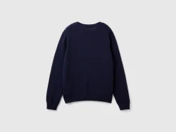 Sweater in cashmere and wool blend