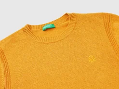 Sweater in cashmere and wool blend
