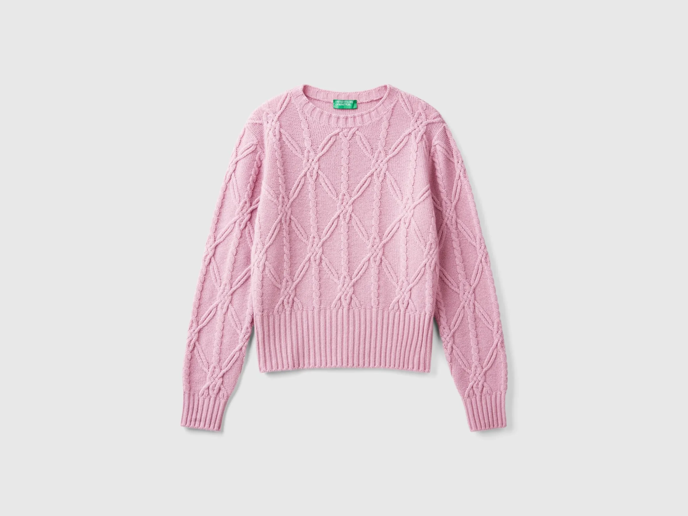 Sweater with cable knit