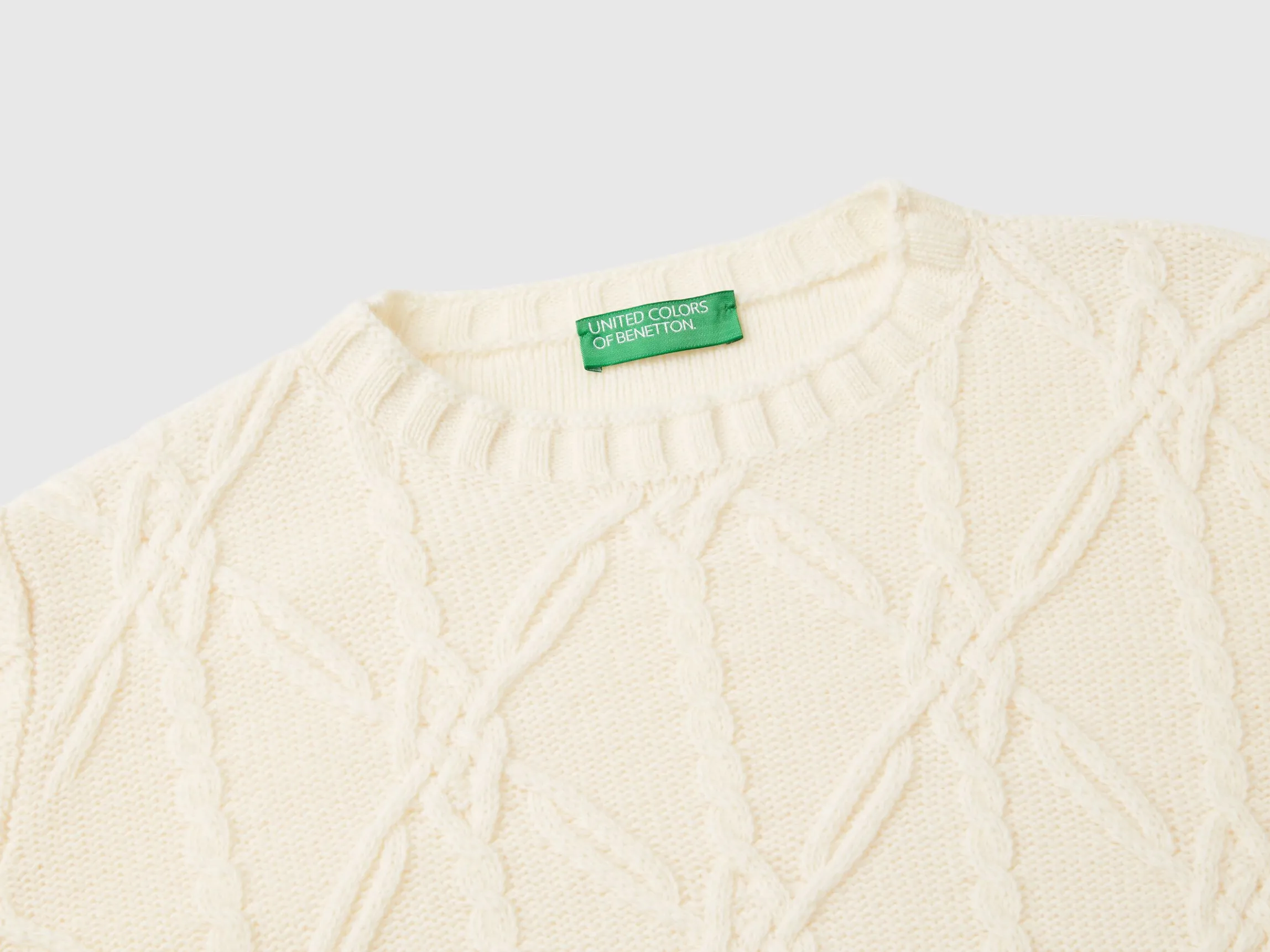 Sweater with cable knit