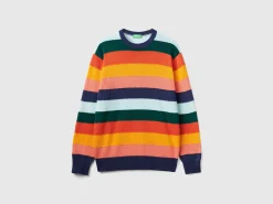 Sweater with multicolor stripes