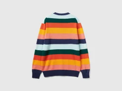Sweater with multicolor stripes