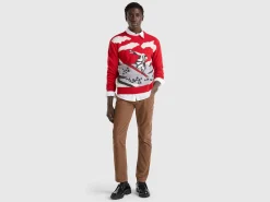 Sweater with ski graphic
