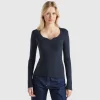 Sweater with sweetheart neck