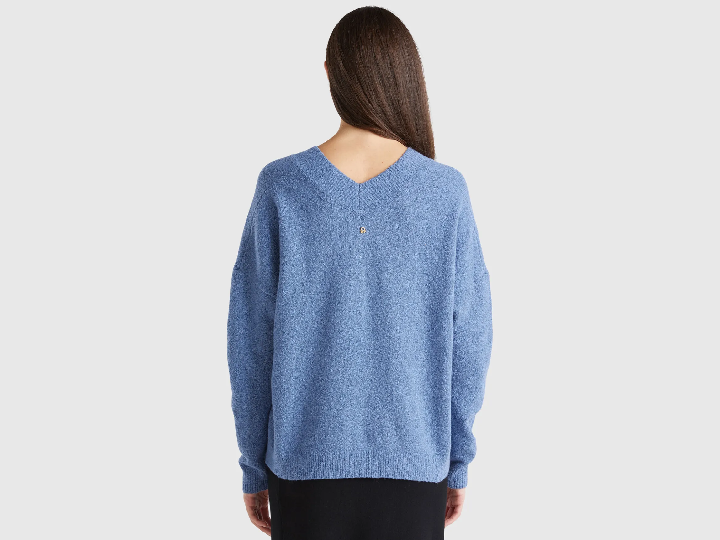 Sweater with V-neck