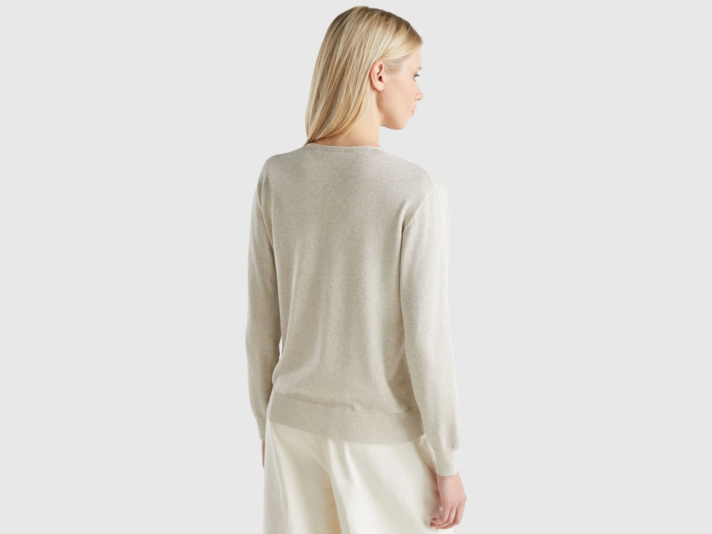 Sweater with V-neck and lurex