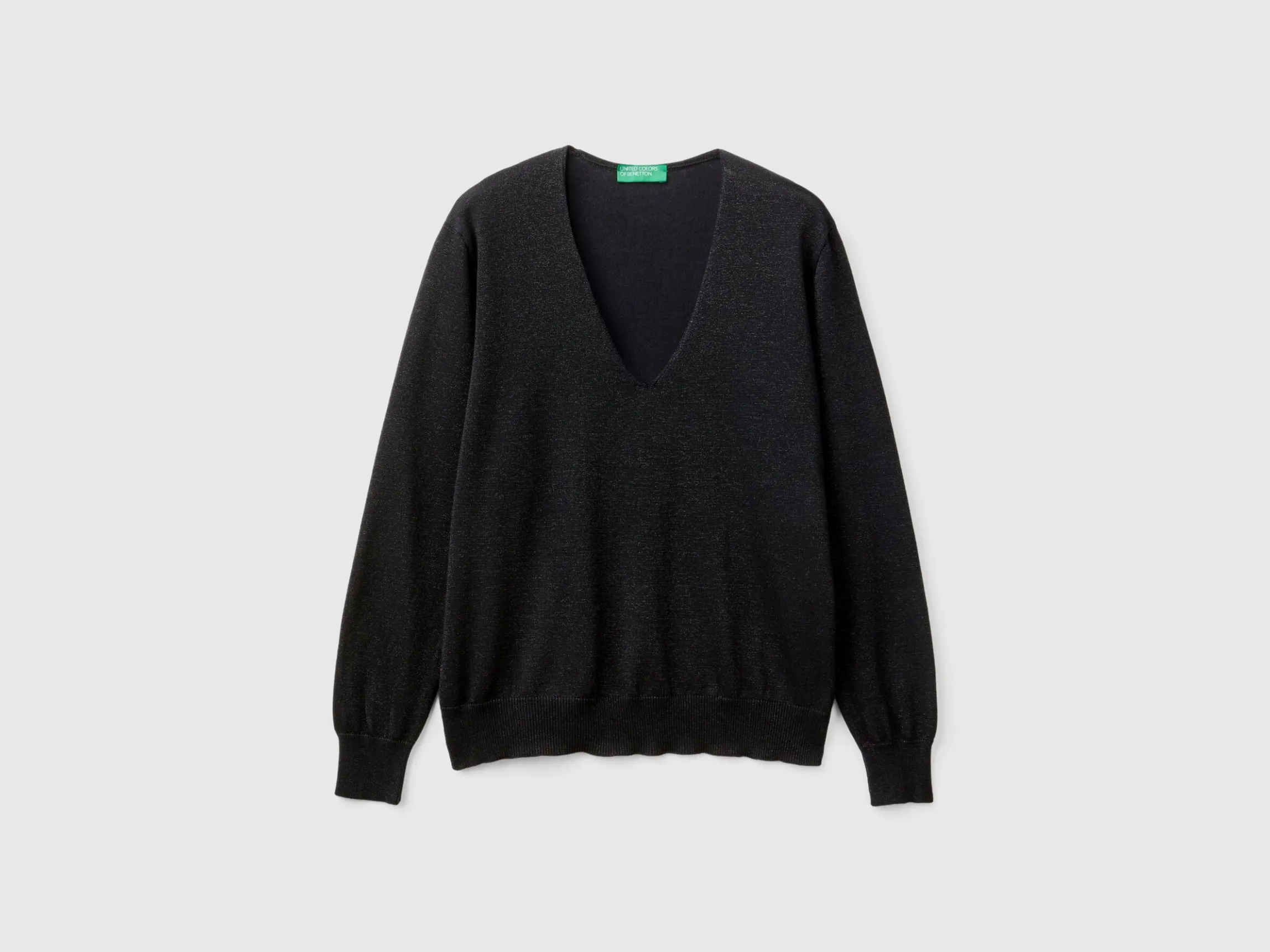 Sweater with V-neck and lurex